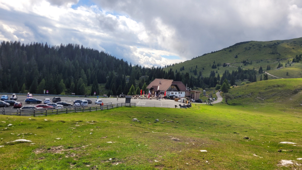 Po Hochalpenstrasse pod Dobrač